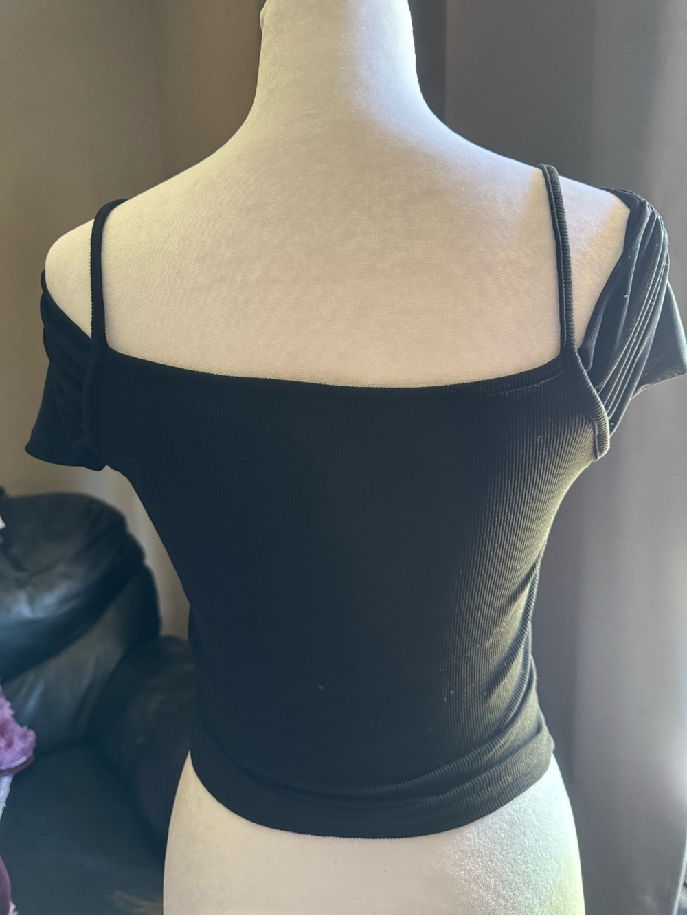 Black Cold-Shoulder Ribbed Women's Top - Picture 4 of 5